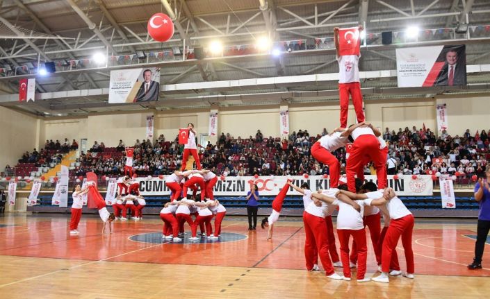 19 Mayıs Atatürk’ü Anma, Gençlik ve Spor Bayramı Isparta’da coşkuyla kutlandı