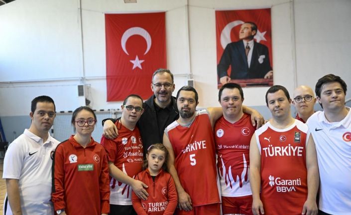 AK Parti’li Kasapoğlu: “Merhametiyle, adalet anlayışıyla, yarınlara olan bakışıyla ve taşıdığı umutla çok özel bir gençliğe sahibiz”