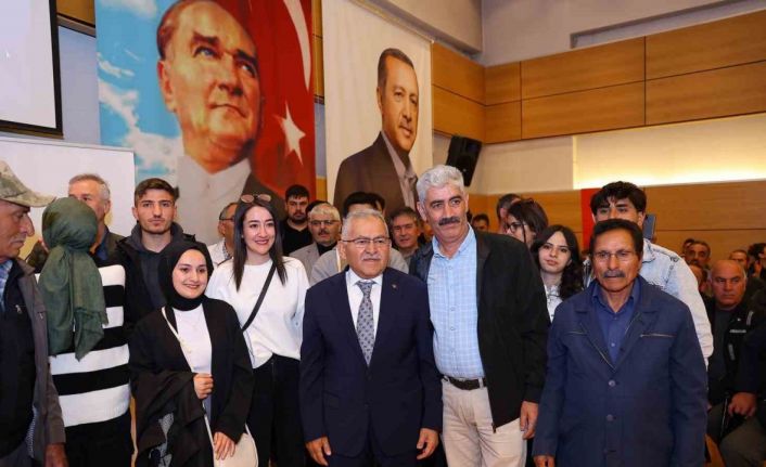 Başkan Büyükkılıç; kuraya hak kazananların tamamına arılı kovan verdi