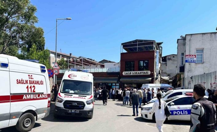 Beyoğlu’nda dehşet: Kız arkadaşını sokak ortasında öldürüp kendi kafasına sıktı