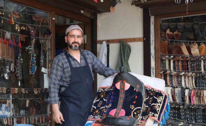 Çeyrek asırdır ‘eyer’ yapıyor