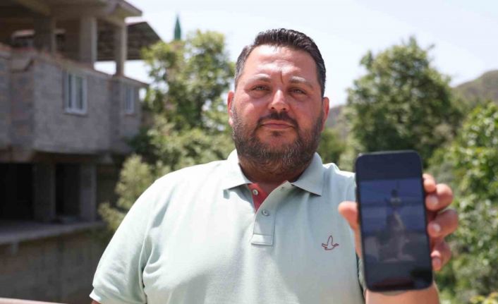 Evlilik yıl döneminde denize açılan amatör balıkçının oltasına 40 kiloluk balık takıldı