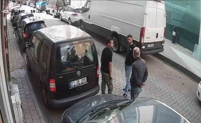 Fatih’te önce yanına çağırdı, sonra silahına sarılarak vurdu: O anlar kamerada