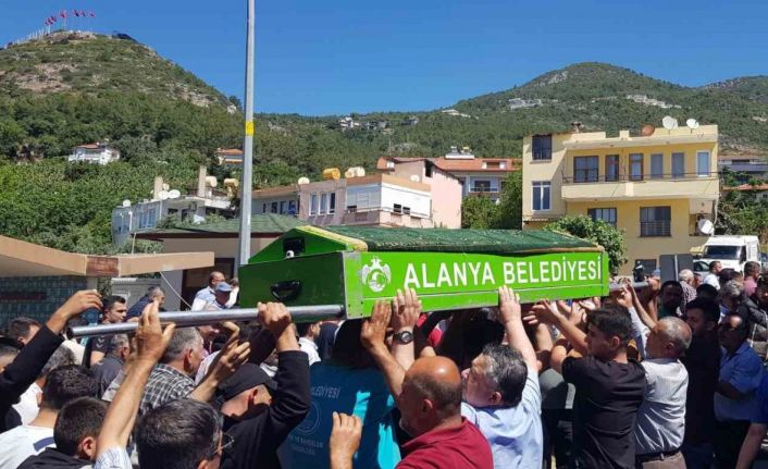 Kazanın kardeşinden ayırdığı 8 yaşındaki Doruk toprağa verildi