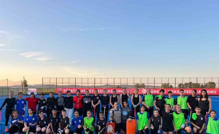 Muğla Ege Yıldızları Süper Lig Kadın Hokey takımı Kırklareli kampını tamamladı