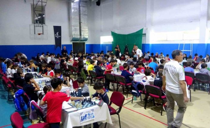 Muğla’da satranç turnuvası sürüyor