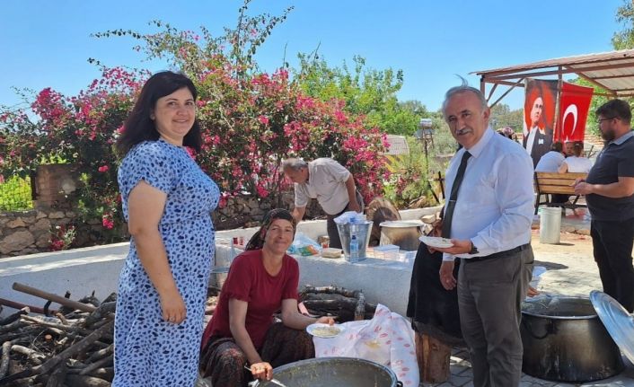 Seydikemer Karadere İlkokulu’ndan keşkek günü düzenlendi