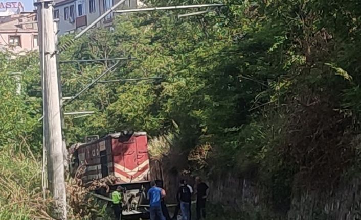 Bandırma’da trenin çarptığı adam hayatını kaybetti