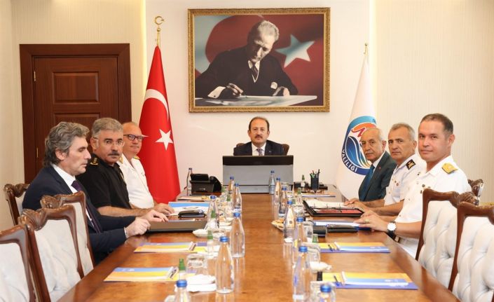 Mersin Valisi Pehlivan: "9 günlük tatil boyunca ilimize 1 milyon 691 bin 298 araç giriş çıkışı oldu"