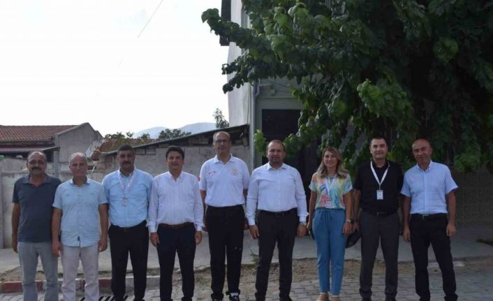 Aydın İl Sağlık Müdürü Şenkul evde sağlık hizmeti alan vatandaşları yalnız bırakmadı