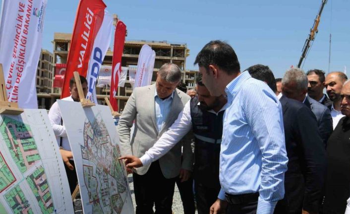 Bakan Kurum: “Amacımız yıl sonuna kadar 200 bin konutun teslimini gerçekleştirmek olacak”