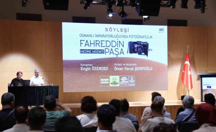 Konya Büyükşehir, Medine Müdafii Fahreddin Paşa Sergisi kapsamında fotoğrafçılık söyleşisi düzenledi