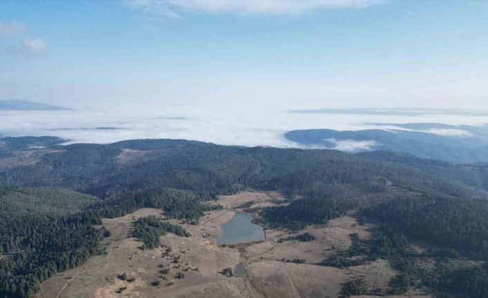 Tarihi, doğal güzelliği ile büyüleyen yayla ve gölet; tabiat parkı olmaya aday