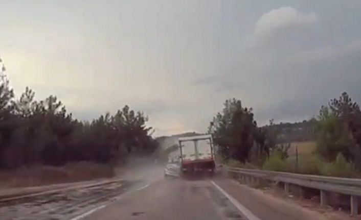 Baba ile 6 yaşındaki kızının öldüğü kazanın feci görüntüleri ortaya çıktı