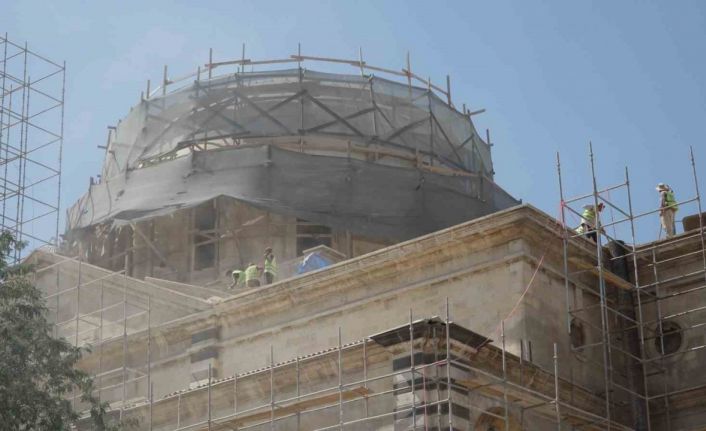 Depremde hasar gören tarihi yapılar 40 derece sıcaklıkta restore ediliyor