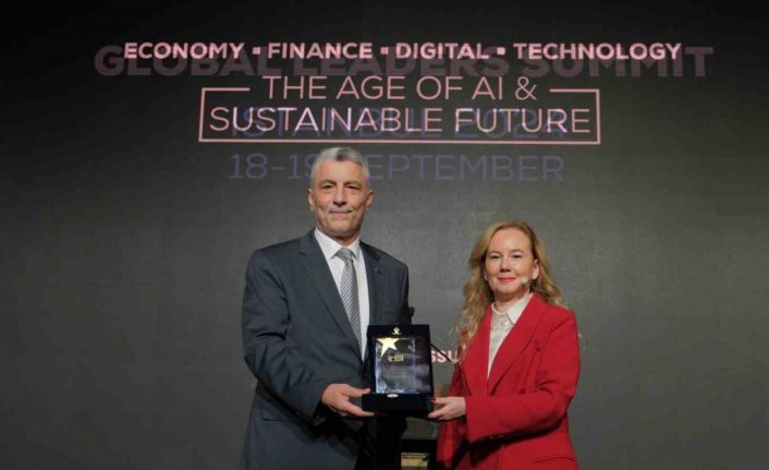 Bakan Bolat, ’’Yapay zeka teknolojilerinin risklerinin azaltılması noktasında var gücümüzle çalışıyoruz’’