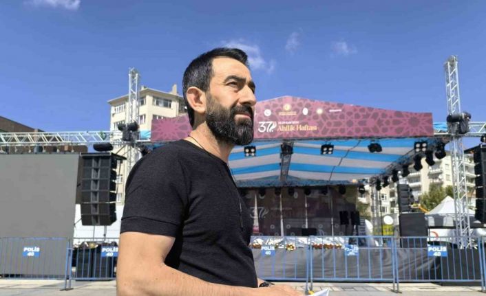 Kırşehirli halk müziği sanatçısından çalıştığı belediyede emekliliğe zorlandığı iddiası