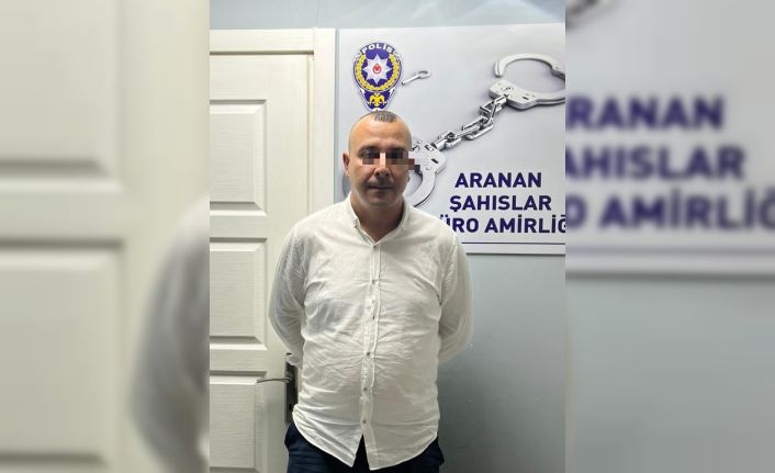 26 yıl kesinleşmiş hapis cezasıyla aranan şahıs eşini ziyaret ettiği markette yakalandı