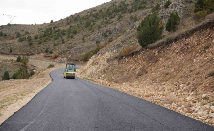 2 bin 400 rakımdaki Bayburt Kop Kayak Merkezi kış sezonuna hazır hale getiriliyor