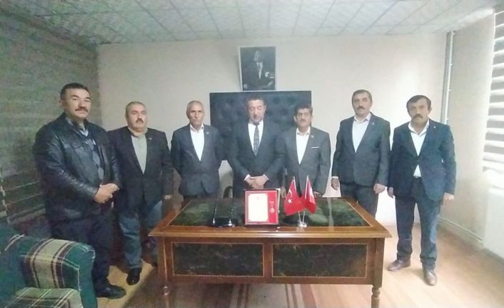 64 muhtardan Türk Silahlı Kuvvetleri Güçlendirme Vakfı’na 100 bin TL bağış