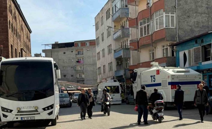 9 yıl önce 13 polisin şehit edildiği saldırıyla ilgili DEM Parti Iğdır İl Başkanı gözaltına alındı