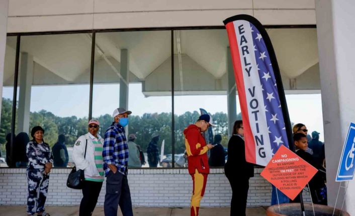 ABD’de başkanlık seçimi için ilk oy verme işlemi Georgia’da başladı