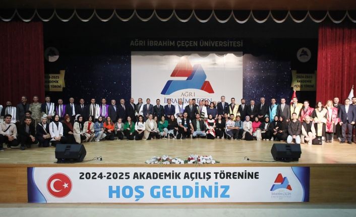 AİÇÜ’de akademik yılı açılış ve fahri doktora tevdi töreni düzenlendi