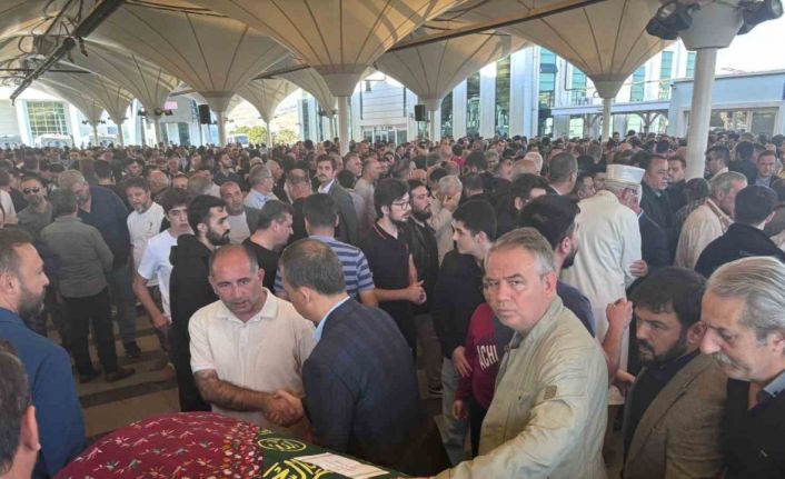 AK Parti Ankara İl Gençlik Kolları Yönetim Kurulu Üyesi Önderoğlu son yolculuğuna uğurlandı