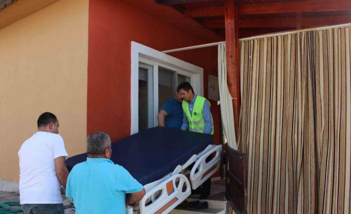 Antalya’da 4 bin 471 adet hasta yatağı yardımında bulunuldu