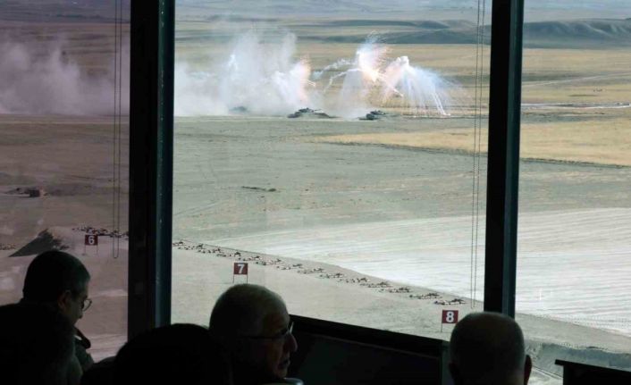 Bakan Güler: "İsrail’in Filistin’de sergilediği devlet terörünü Lübnan’a yayma çabaları güney coğrafyamızın kargaşaya sürüklenmesi riskini artırmıştır”