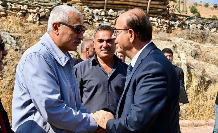 Başkan Geçit: "Esnaflarımız ve hemşehrilerimiz ile birlikte dirençli bir ilçe inşa edeceğiz"