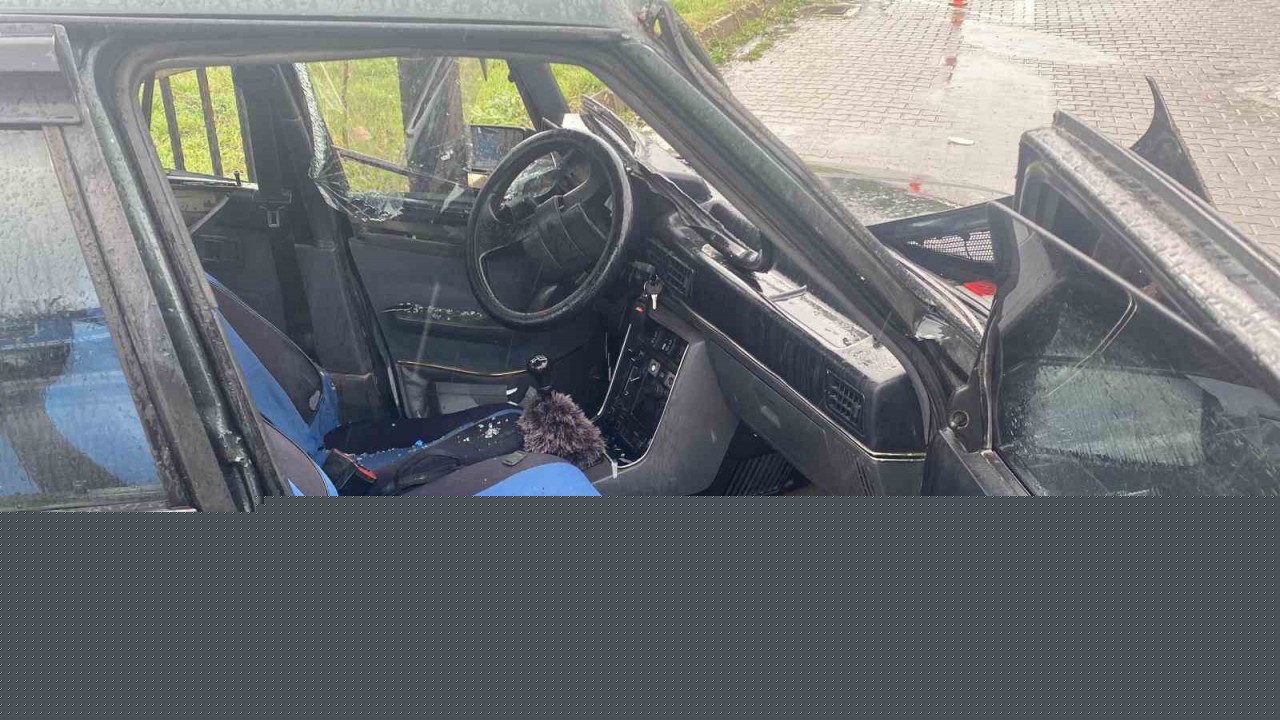 Bolu’daki feci kaza kamerada: Baba-kız yaralandı