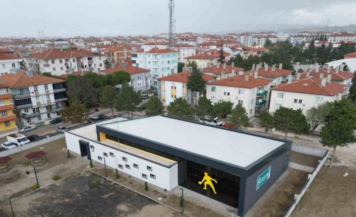 Çorum’da yapımı tamamlanan Masa Tenisi Eğitim Merkezi, 29 Ekim’de açılacak