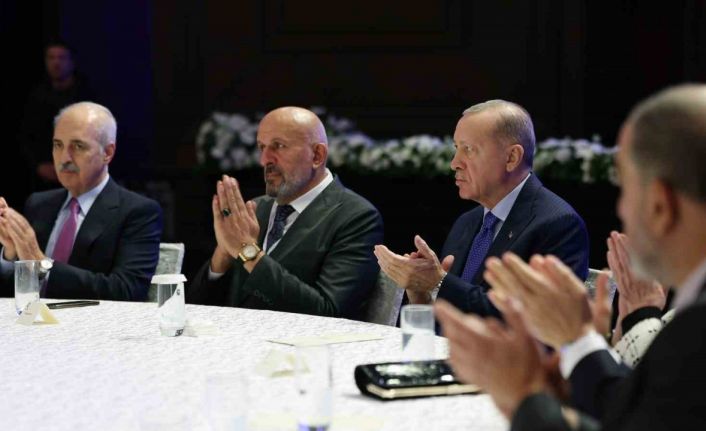 Cumhurbaşkanı Erdoğan: "Netanyahu denilen gözü dönmüş caninin elinde Amerikası, Avrupası, BM Güvenlik Konseyi adeta oyuncak olmuş durumda"
