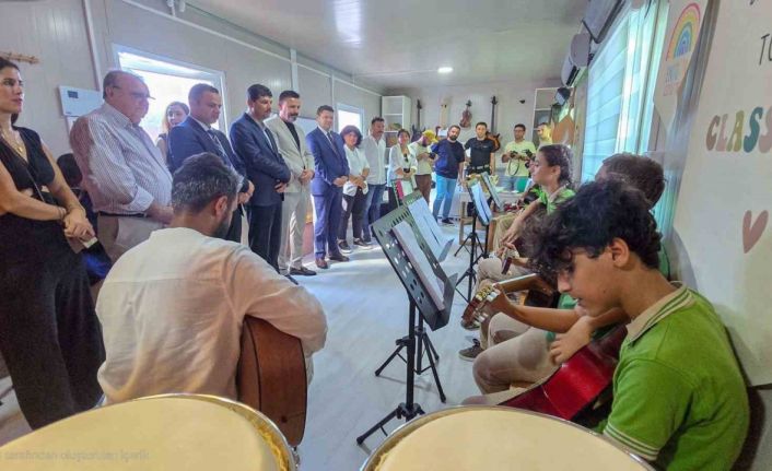 Doçentliğini göremeden depremde vefat eden Doktor İdil’in ismi müzik atölyesinde yaşatılacak