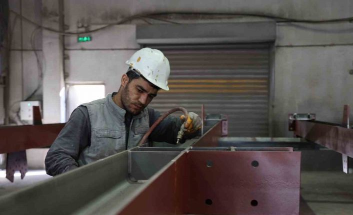 Düşük kira gerekçesiyle İzmirli sanayiciye şeytanın aklına gelmeyecek Ali Cengiz oyunu