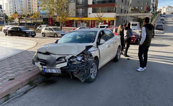 Elazığ’da trafik kazası: 2 yaralı