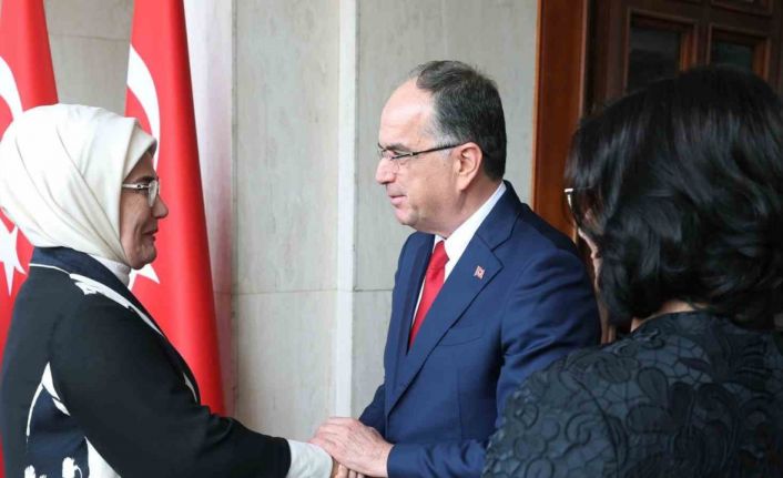 Emine Erdoğan, Arnavutluk Cumhurbaşkanı Bayram Begay’ın eşi Armanda Begay ile görüştü