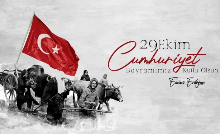 Emine Erdoğan: "Ecdadımızdan devraldığımız bayrağı Türkiye Yüzyılı ile geleceğe taşıyacak olmanın gururunu yaşıyoruz"