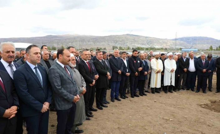 Erzincan Ceza İnfaz Kurumu’nda "Muhammed Nayir Camii ve Ayşe Aktaş Kur’an Kursu açıldı