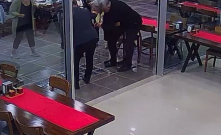 Eski hakem Selçuk Dereli, nefes borusuna yemek kaçan kadını ’Heimlich’ manevrasıyla kurtardı