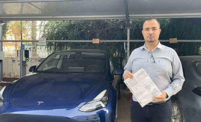 Hevesle aldığı Tesla’sında yaşadığı sorun sonrası markaya açtığı davayı kazandı