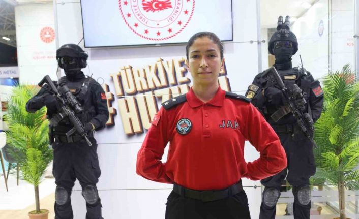 Jandarma Komando Özel Asayiş Komutanlığı ekipleri üstün yetenekleriyle göz dolduruyor
