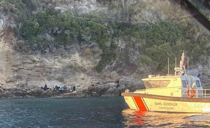 Körmen liman mevkiinde 6 çocuk ve 21 düzensiz göçmen yakalandı