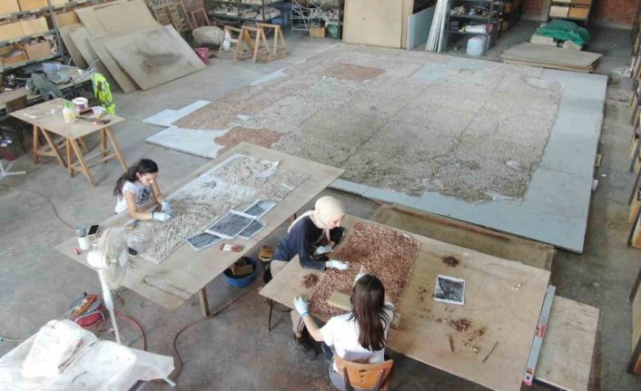 Pompeipolis Antik Kenti’ndeki bin 800 yıllık mozaikler gün yüzüne çıkartılıyor