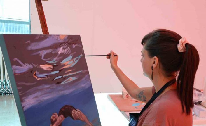 Üç farklı ülkeden 19 sanatçı Eskişehir’de düzenlenen çalıştayda bir araya geldi