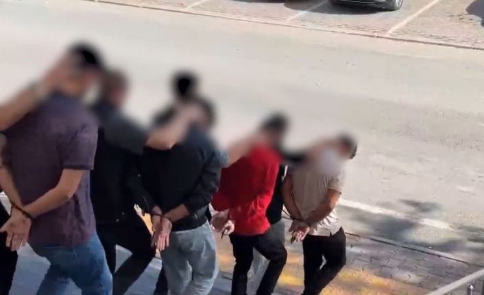 Ucuz arsa satma vaadi ile vatandaşları dolandıran 7 şüpheliden 3’ü tutuklandı