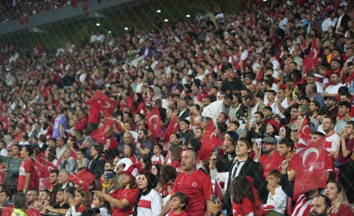 UEFA Uluslar Ligi: Türkiye: 0 - Karadağ: 0 (Maç devam ediyor)