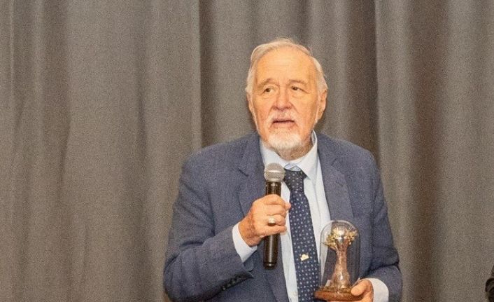 Ünlü tarihçi Profesör İlber Ortaylı: “Hepiniz zeytinlik alın ve zeytin yetiştirin”