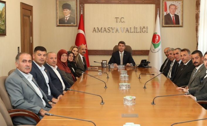 Vali Önder Bakan: “Muhtarlarımızla birlikte daha kaliteli hizmet sunmaya gayret edeceğiz”